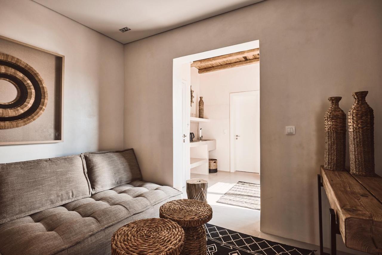 Serenity Suite Milos Mandrakia エクステリア 写真