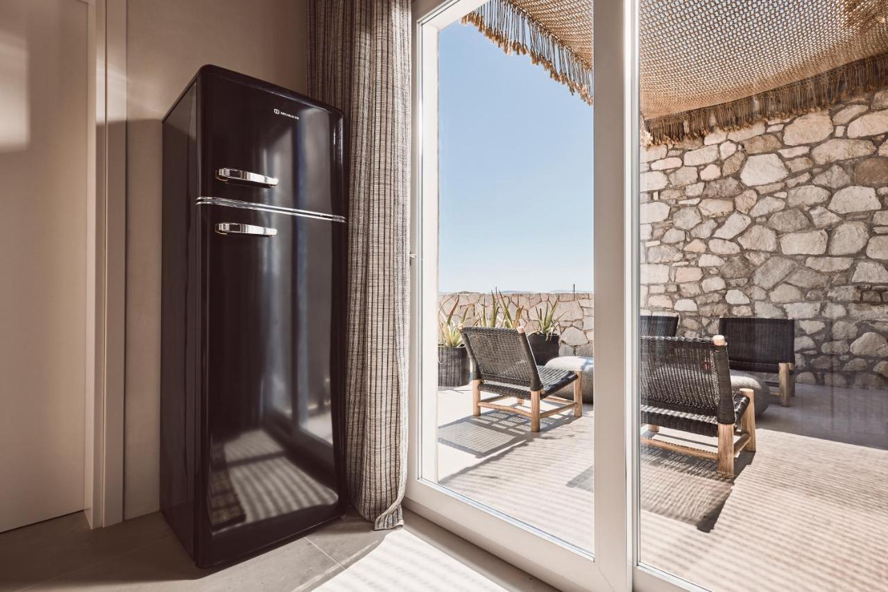 Serenity Suite Milos Mandrakia エクステリア 写真