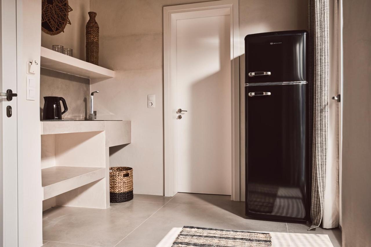 Serenity Suite Milos Mandrakia エクステリア 写真